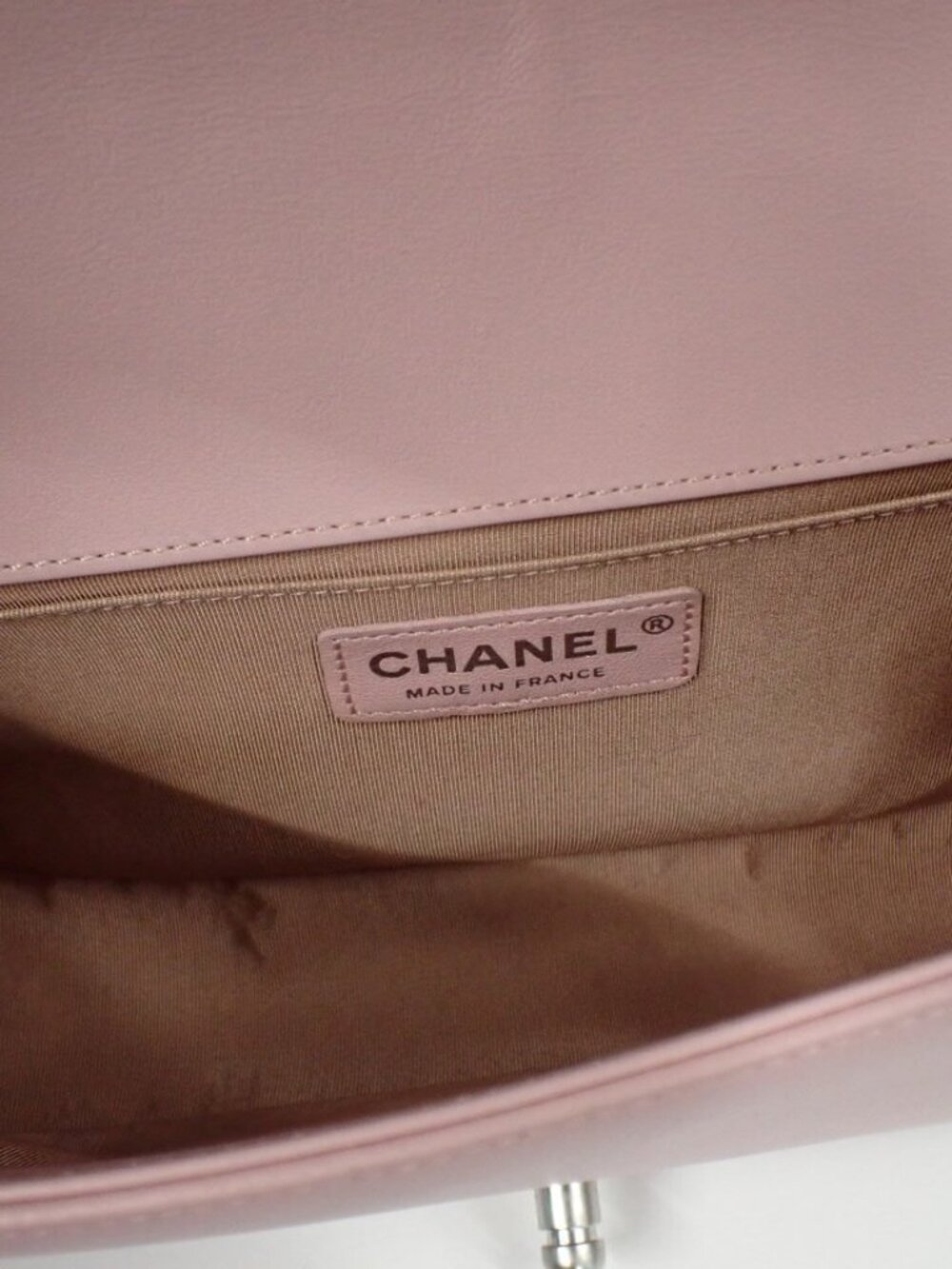 Chanel Pink Boy Bag 20-Series - Picture 12 of 16